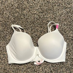 NEW Victoria secret pink bra